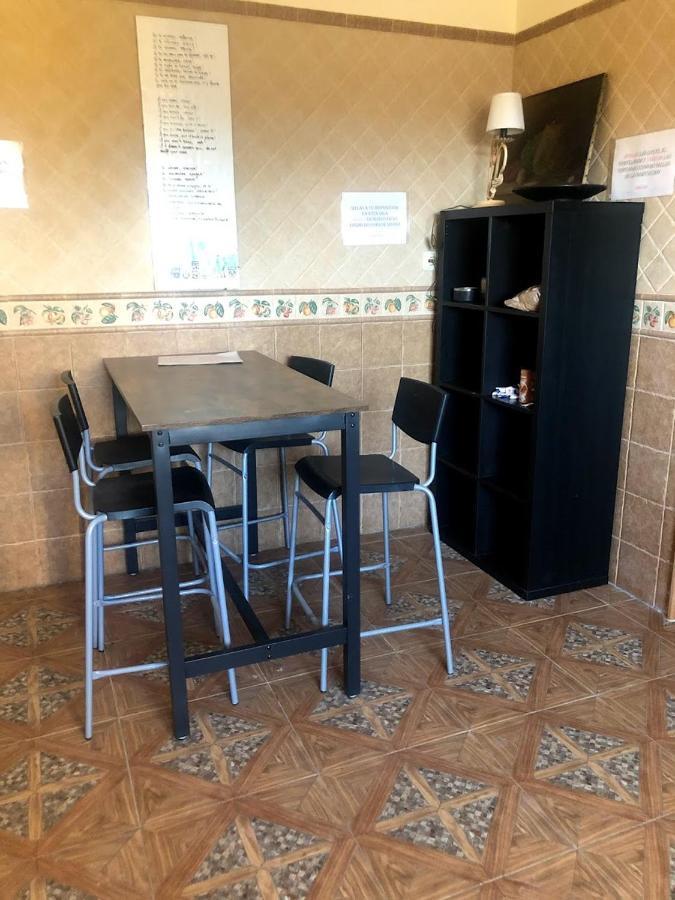 Higos Chumbos, Compartido Pensión *