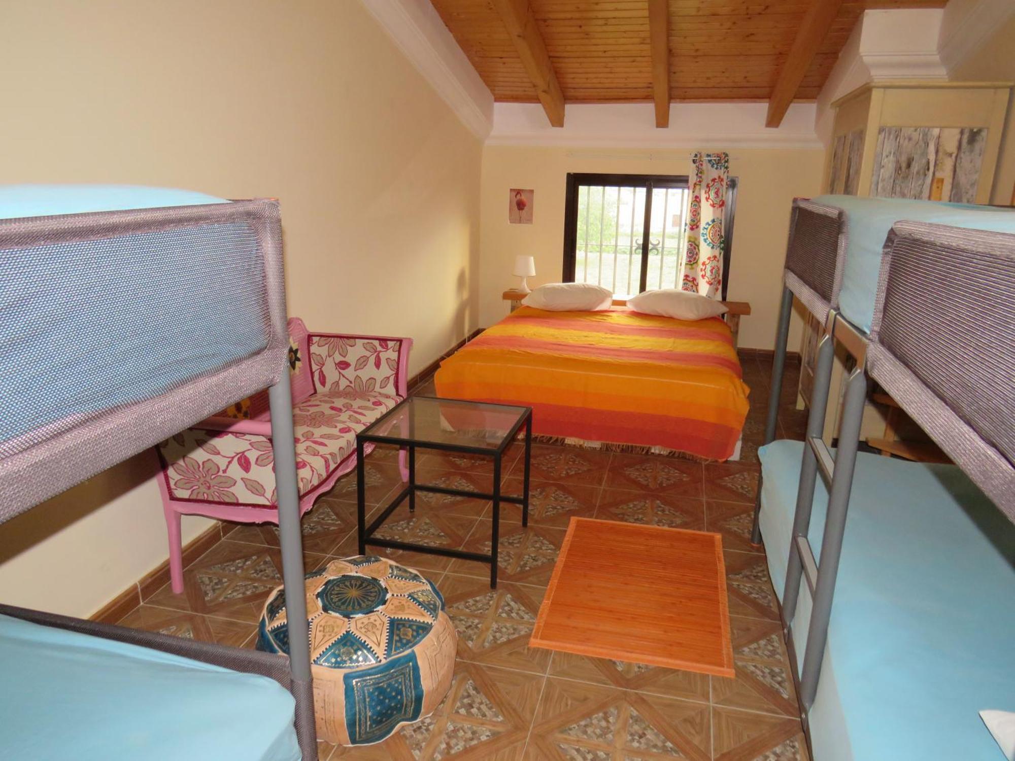 Higos Chumbos, Compartido Gasthof
